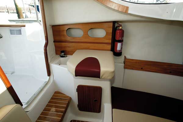 Arvor 230