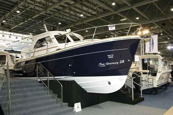 Guernsey 28 Motor Boat Yachting