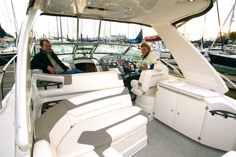 Cockpit | Monterey 375 | Reviews | Motor Boats Monthly |