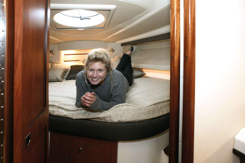 Master cabin | Monterey 375 | Reviews | Motor Boats Monthly |