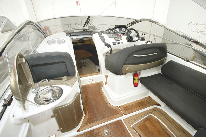 Cranchi Endurance 33