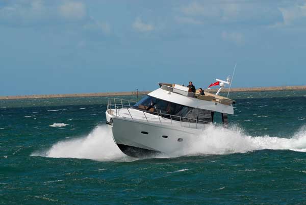 Sealine F46