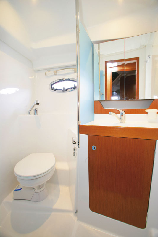 Beneteau Antares 11