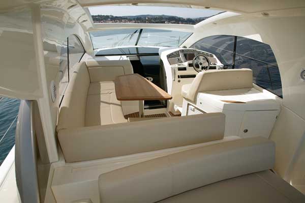 Jeanneau Prestige 38S | Reviews | Motor Boats Monthly |