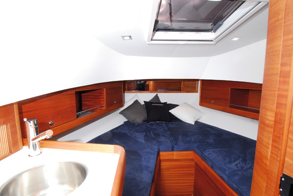 Paragon 31 | Cabin