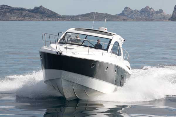 Beneteau Monte Carlo 42 | Reviews | Motor Boats Monthly |