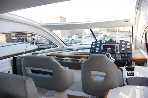 Helm | Beneteau Monte Carlo 42 | Reviews | Motor Boats Monthly |