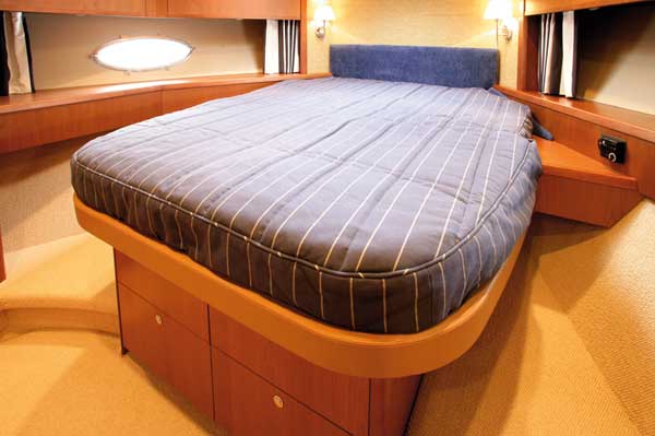 Princess 50 | Reviews | Motor Boats Monthly |