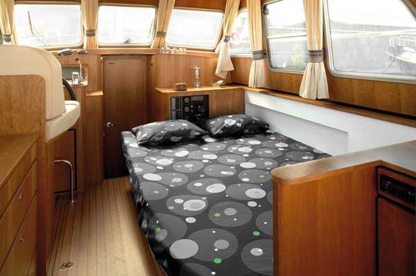 Linssen 29.9 Sedan Nordic | Reviews | Motor Boats Monthly |