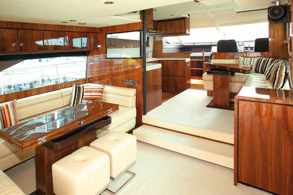 Fairline Squadron 55 | Reviews | Motor Boats Monthly |