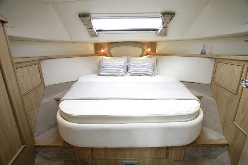 Haines 35 Offshore | Boat test gallery | Motor Boats Monthly