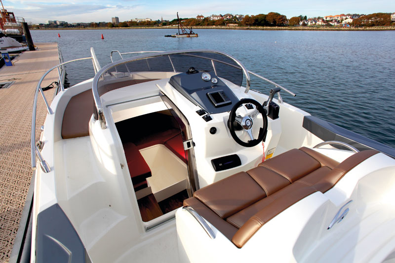 Karnic 2452 | Motor Boats Monthly