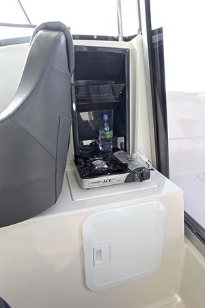 Parker 660 Pilothouse | Motor Boats Monthly | Reviews