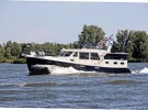 Rhein 42SE | Reviews | Motor Boats Monthly