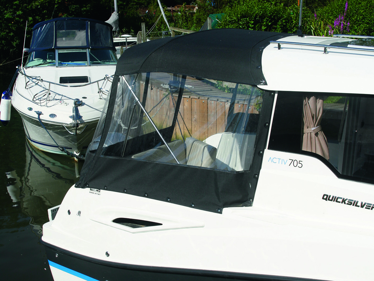 Quicksilver Activ 705