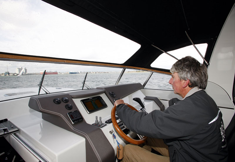 Mark-at-helm-of-Jetten-44.jpg