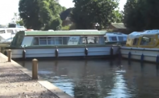 boat marina fails boat fail on the broads motor boat yachting boat marina fails boat fail on the broads motor boat yachting