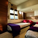Azimut 40S guest cabin