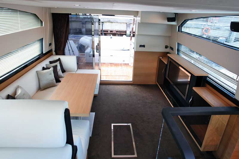 Fairline Squadron 42