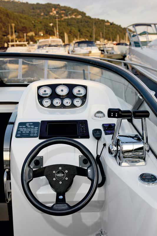 Bavaria 28 Sport | Boat test gallery | Motor Boats Monthly