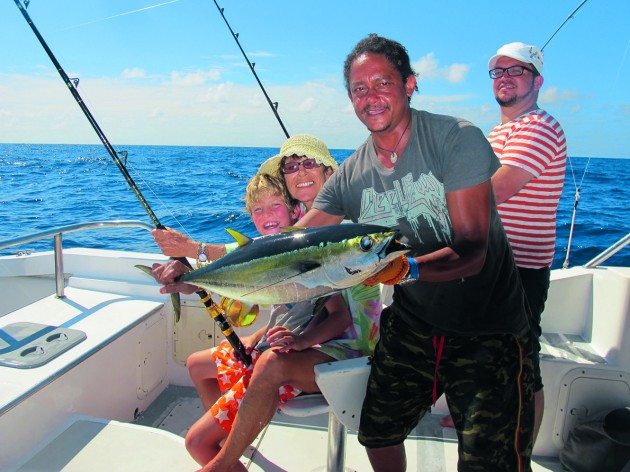 Yellowfin tuna fishing off the Seychelles