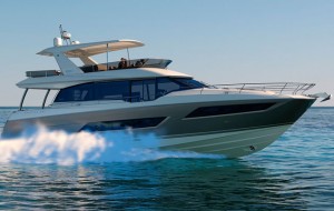 Prestige 680 - starboard running shot