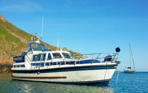 Arabesque in Dixcart Bay semi displacement hull
