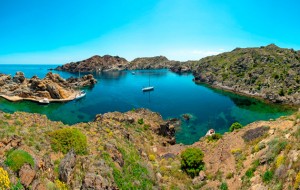 Creus Cala de Paratge Cruising Catalonia