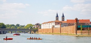 Melun - prison walls