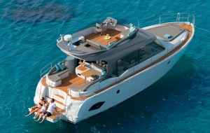Bavaria Project DA10 - Flybridge