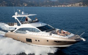 Azimut-66-review-external-credit-Azimut