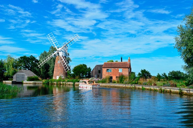 Peaceful Broads backwater