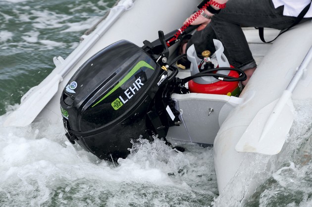 Lehr 9.9hp propane outboard engine - running