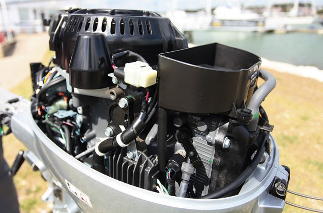 Honda 10hp outboard - cowling off