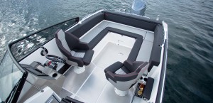 Finnmaster Husky R8 - seating