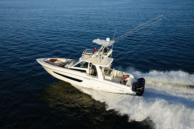 Boston Whaler 420 Outrage