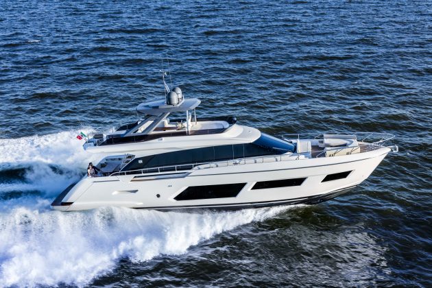 Ferretti Yachts 670 at sea