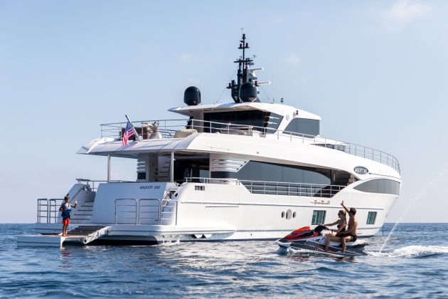 Gulf Craft Majesty Yachts 100 stern view