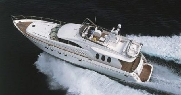 Princess 22M Exterior