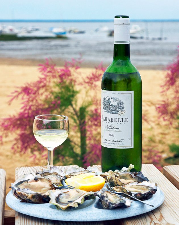 cruising-arcachon-oysters-credit-peter-cumberlidge