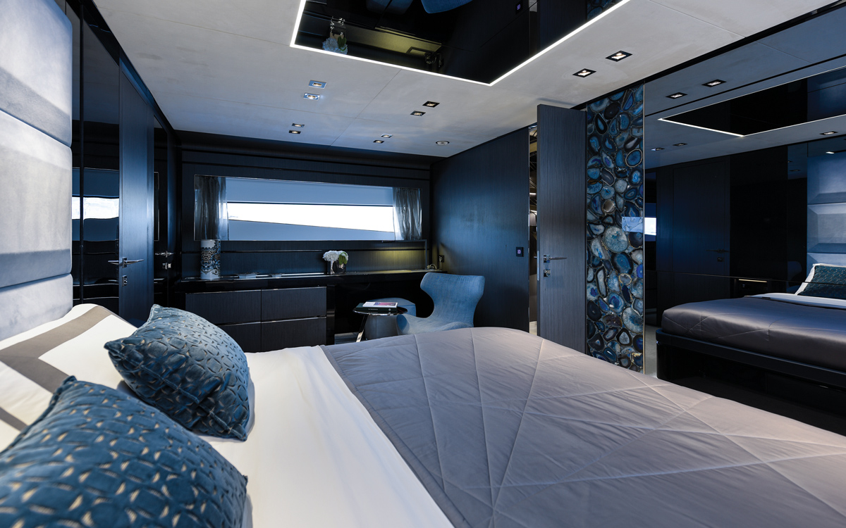 dominator-ilumen-review-guest-cabin