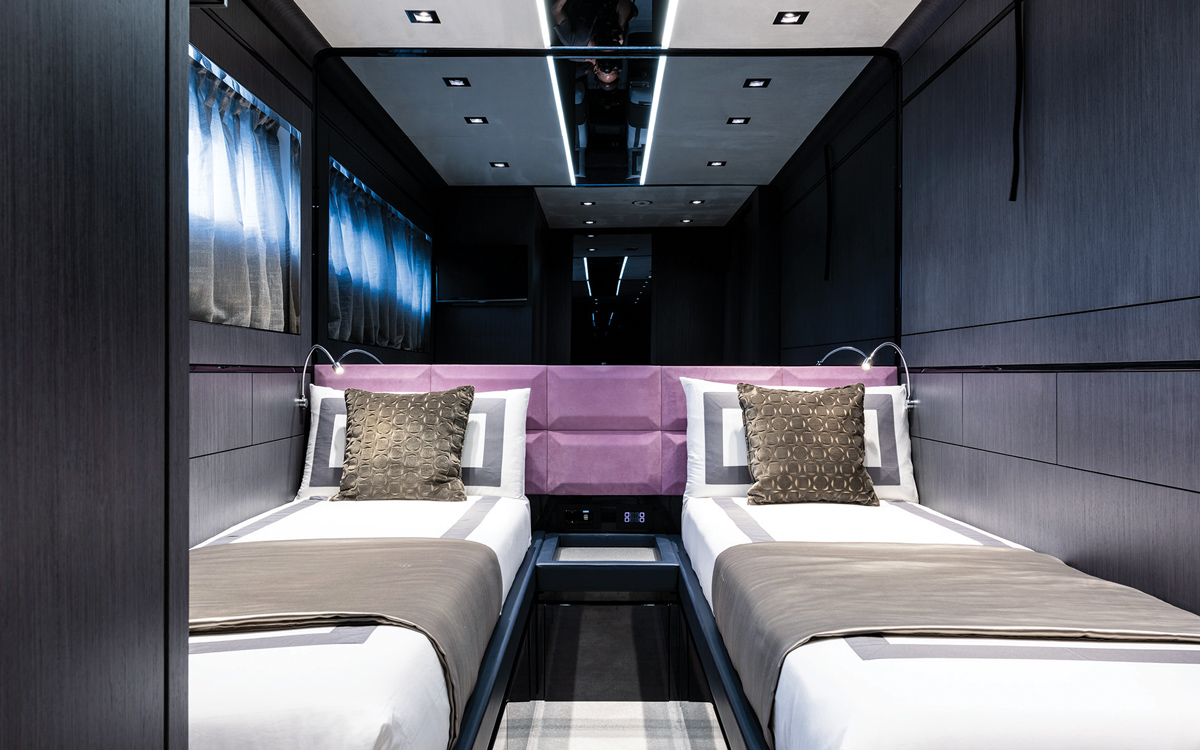 dominator-ilumen-review-twin-cabin