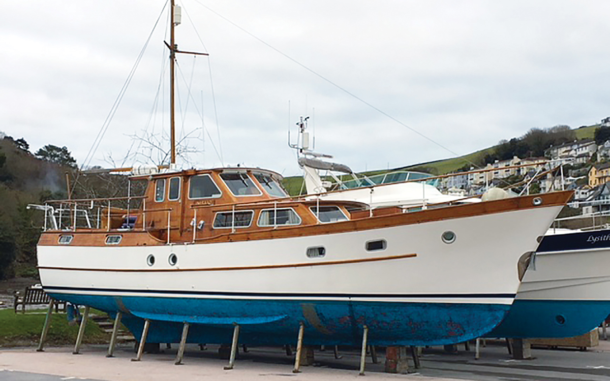 secondhand-buyers-guide-classic-boats-princess-philips-50-exterior