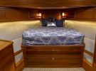 grand-banks-eastbay-44-motor-yacht-test-master-cabin
