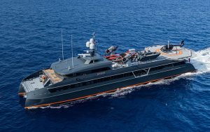 hodor-superyacht-shadow-boat-running-shot-credit-clint-jenkins