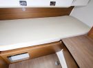 Jeanneau-Cap-Camarat-7.5-DC-S2-test-guest-cabin