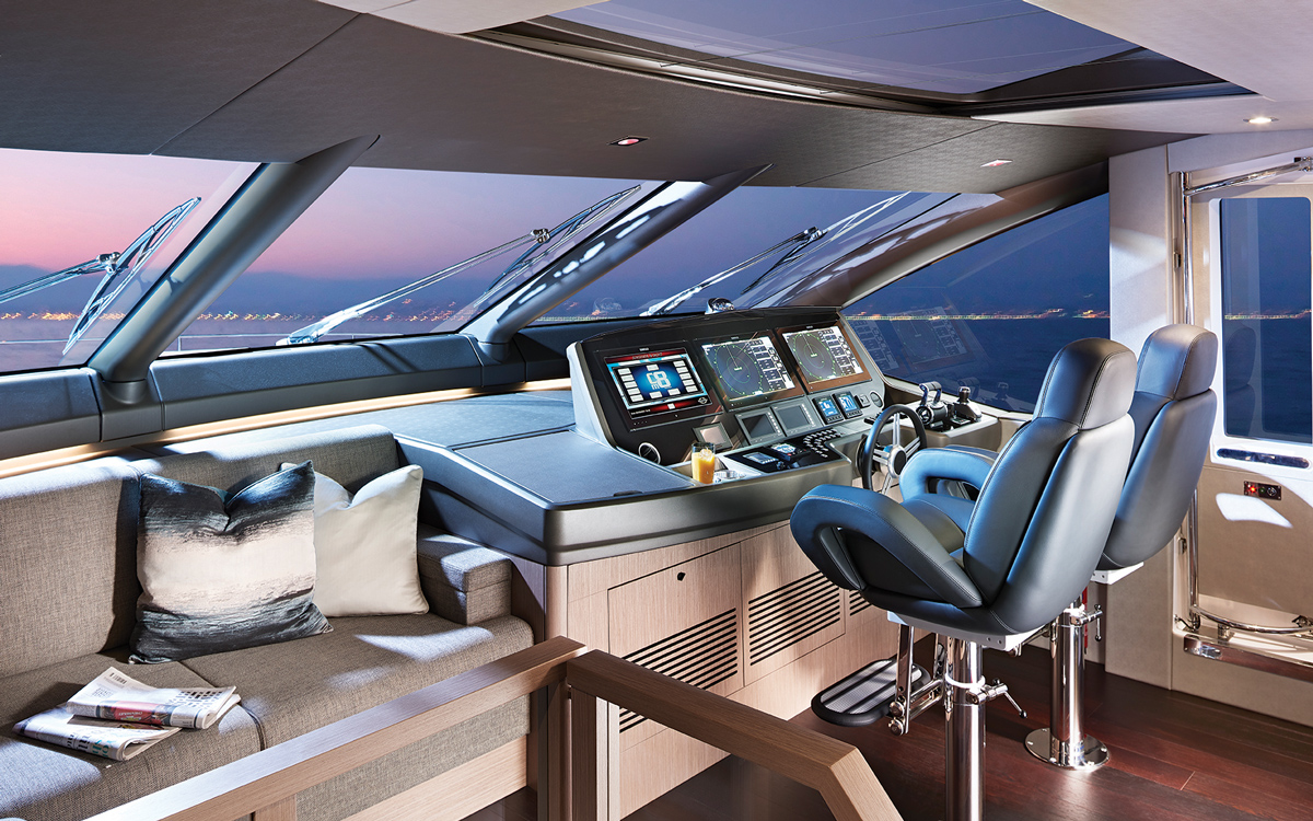 Sunseeker-76-yacht-review-helm