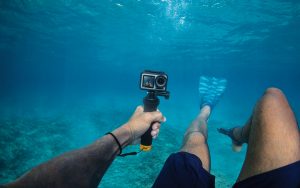 dji-osmo-action-camera-swimming