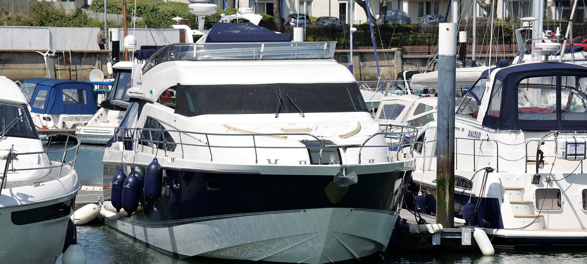 fairline-squadron-55-used-boat-hero-credit-nick-burnham