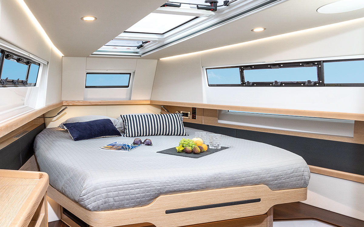 fjord-44-coupe-yacht-test-cabin